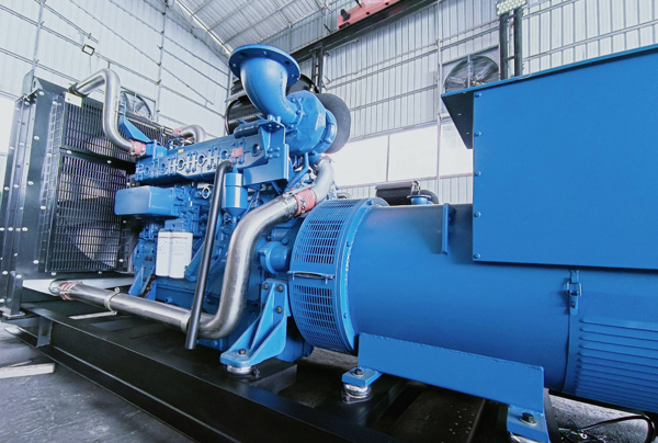 发电机电缆连接：线径匹配标准与接线端子紧固工艺，防止过载发热问题